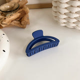 Vintage Klein Blue Hair Clips For Women Simple Geometric Matte Elegant Barrette Crab Hair Claws Hairpins Headwear Hair Accessori daiiibabyyy