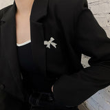 High Sense Inlaid Rhinestone Bow Shaped Brooch Korean Evening Dress Suit Accessories Jewelry Fashion Pin For Woman in 2022 daiiibabyyy