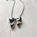 Hyperbole Temperament Metal Sweet Bowknot Pendant Necklaces for Women Anniversary Fashion Vintage Pearl Chains Choker Jewelry daiiibabyyy