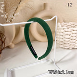 Green~The new olive greenplaid headband is simpleand versatile showing white hair accessories large leather large intestine ring daiiibabyyy