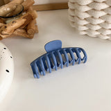 Vintage Klein Blue Hair Clips For Women Simple Geometric Matte Elegant Barrette Crab Hair Claws Hairpins Headwear Hair Accessori daiiibabyyy