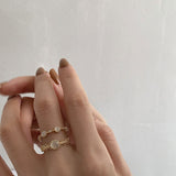 2021 New French Retro Lace Flower Metal Gold Color Zircon Ring for Female Simple Temperament Opening Rings Jewelry Gift daiiibabyyy