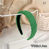 Green~The new olive greenplaid headband is simpleand versatile showing white hair accessories large leather large intestine ring daiiibabyyy