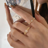 2021 New French Retro Lace Flower Metal Gold Color Zircon Ring for Female Simple Temperament Opening Rings Jewelry Gift daiiibabyyy
