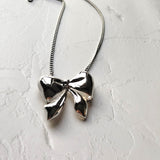 Hyperbole Temperament Metal Sweet Bowknot Pendant Necklaces for Women Anniversary Fashion Vintage Pearl Chains Choker Jewelry daiiibabyyy
