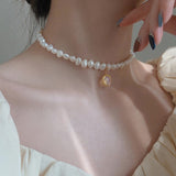 HUANZHI 2022 New Baroque Freshwater Natural Pearl Moonstone Pendant Necklace Geometric Irregular for Women Girls Party Jewelry daiiibabyyy