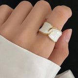 New Korean Elegant Simulated Pearl Opening Rings For Women 2022 Irregular White Shell Wedding Ring Party Jewelry Finger Gifts daiiibabyyy