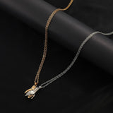 2Pcs Hold Hands Magnetic Couple Necklace Lovers Hand In Hand Pendant Necklace for Women Men Fashion Jewelry Gift 2022 New Trend daiiibabyyy