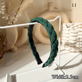 Green~The new olive greenplaid headband is simpleand versatile showing white hair accessories large leather large intestine ring daiiibabyyy