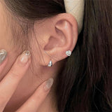 Daiiibabyyy New Fashion Cute Minimalist Heart Stud Earrings Shiny Colorful Crystal Screw-back Tiny Ear Stud Accessory Small Earring Jewelry