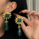 Daiiibabyyy Temperament Vintage Green Water Drop Glass Earring Elegant Metal Pearl Flower Crystal Earrings for Women Wedding Party Jewelry