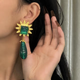 Daiiibabyyy Temperament Vintage Green Water Drop Glass Earring Elegant Metal Pearl Flower Crystal Earrings for Women Wedding Party Jewelry