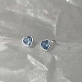 Daiiibabyyy Mini Colorful Heart Ear Cartilage Piercing Lobe Stud Earring for Women Y2k Accessories Tragus Rook Helix Flat Ear Jewelry KAE312