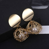 Korean White Acrylic Flower Petal Drop Earrings For Women's Fashion Statement Shell Flower Trend Alloy Pendant Earring Jewellery daiiibabyyy
