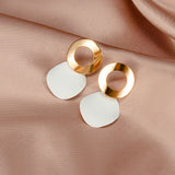 New Korean Statement Earrings for women White Cute Arcylic Geometric Dangle Drop Gold Earings Brincos  Trend Fashion Jewelry daiiibabyyy