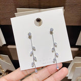 Trend Simulation Pearl Long Earrings Female Moon Star Flower Rhinestone Wedding Pendant Earrings Fashion Korean Jewelry Earrings daiiibabyyy