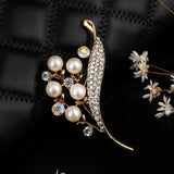 ZOSHI Fashion Jewelry High Quality Vintage Gold Brooch Pins Austria Crystals Imitation Pearl Flower Brooch Wedding Accessories daiiibabyyy