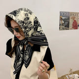 90cm * 90cm Design Scarf Lady Shawl Printed Silk Felt Headscarf Scarf Lady Headscarf Square Scarf Lady Wrap Scarf 2021 daiiibabyyy