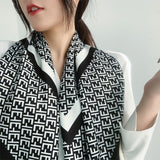 90cm * 90cm Design Scarf Lady Shawl Printed Silk Felt Headscarf Scarf Lady Headscarf Square Scarf Lady Wrap Scarf 2021 daiiibabyyy