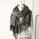 Fashion 2021 new style leopard print women scarf winter warm cashmere scarves lady knit shawls foulard female neck pashmina daiiibabyyy