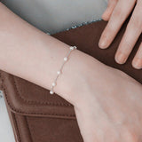 New Simple Streetwear Elegant Pearl bracelets Silver Color Beads Chain For Womens Goth Chain On The Hand Charm Jewelry 2021 Kpop daiiibabyyy