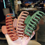 2021 Korean Solid Big Hair Claws Elegant Frosted Acrylic Hair Clips Hairpins Barrette Headwear for Women Girls Hair Accessories daiiibabyyy