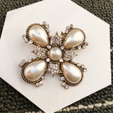 Luxury Fashion Pearl Flower CC Brooches for Women's clothing Number 5 Brooch Gift for Girl Friend Accessories For Jewelry daiiibabyyy