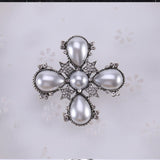 Luxury Fashion Pearl Flower CC Brooches for Women's clothing Number 5 Brooch Gift for Girl Friend Accessories For Jewelry daiiibabyyy
