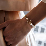 New Simple Streetwear Elegant Pearl bracelet Toggle Clasps Beads Chain For Womens Goth Chain On The Hand Charm Jewelry 2021 Kpop daiiibabyyy