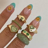 Vintage 6Pcs Green Embrace Hands Rings Set For Women Metal Paint Coating Creative INS Style Love Heart Ring Fashion Jewelry daiiibabyyy